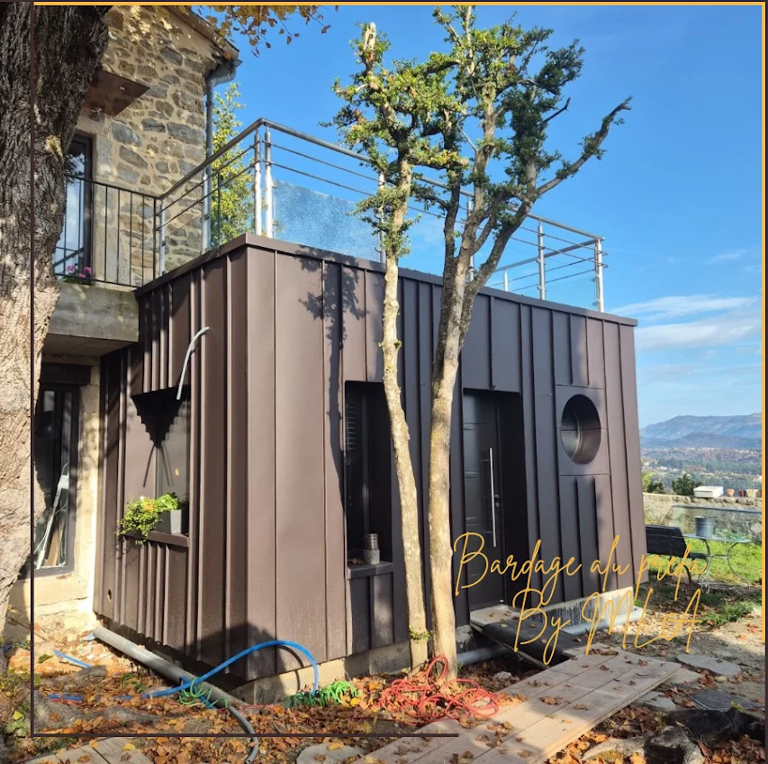 MLA COUVERTURE - Professionnel au travail